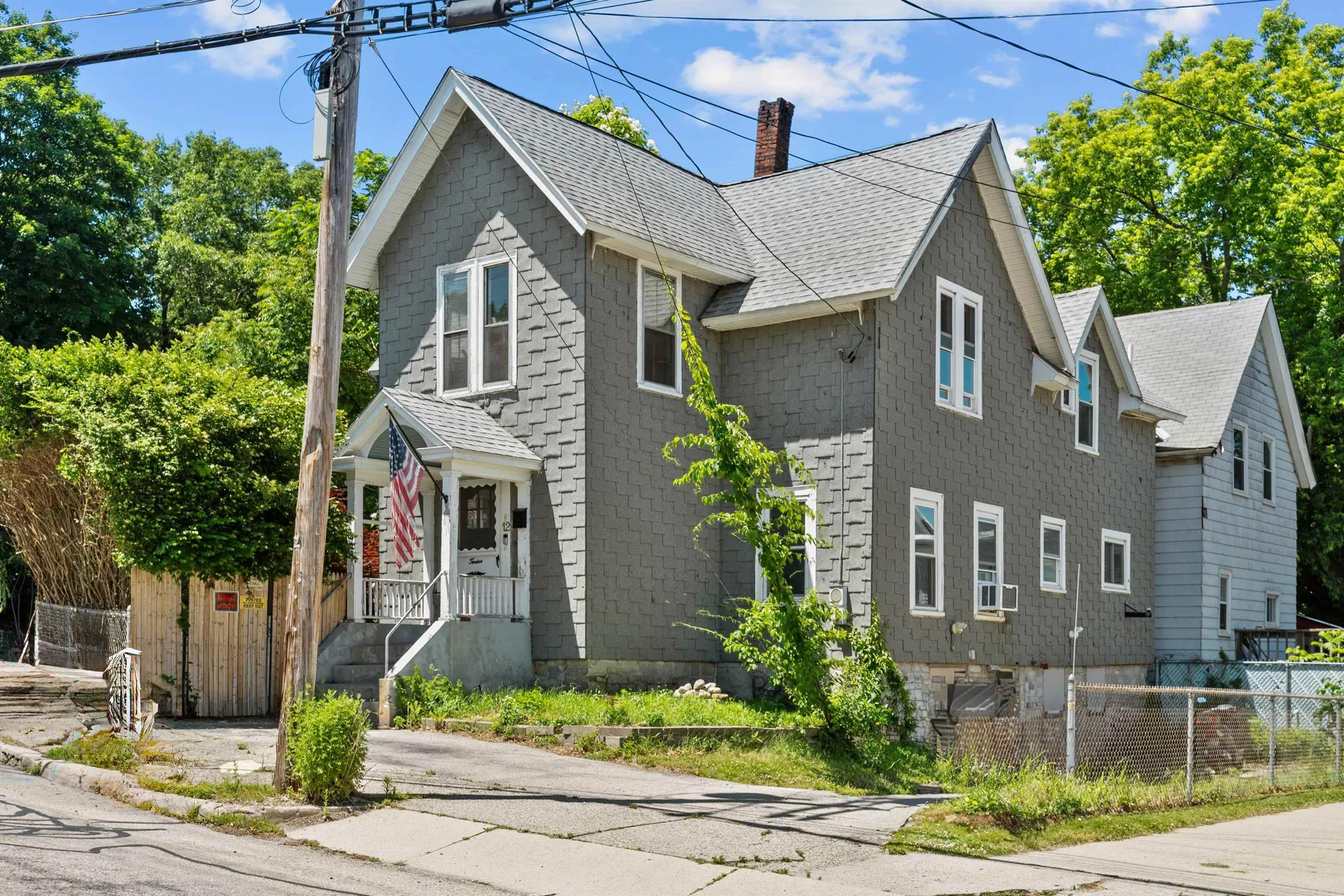 12 Crown Street Nashua NH 03060