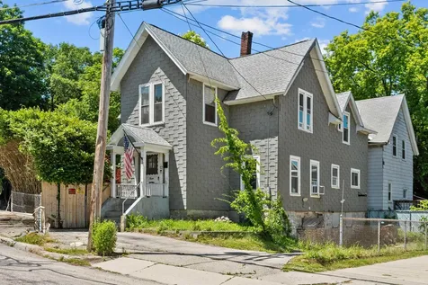 12 Crown Street Nashua NH 03060