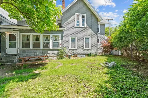 12 Crown Street Nashua NH 03060