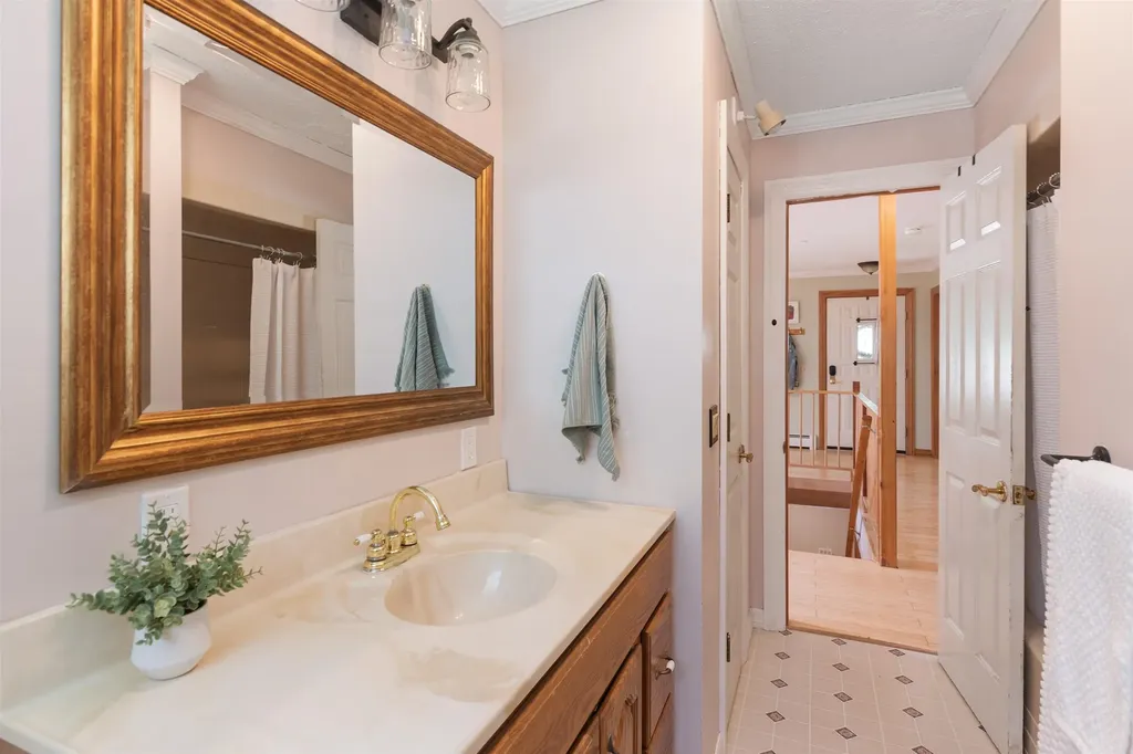 11 Alderbrook Road Essex VT 05452