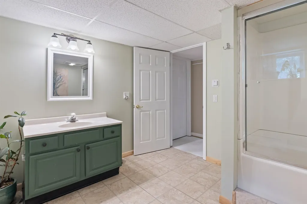 11 Alderbrook Road Essex VT 05452