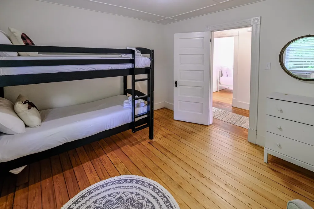 6 Gleascott Avenue Ludlow VT 05149