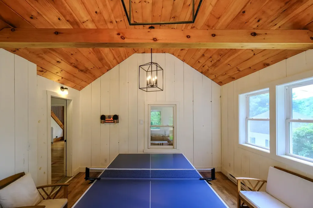 6 Gleascott Avenue Ludlow VT 05149