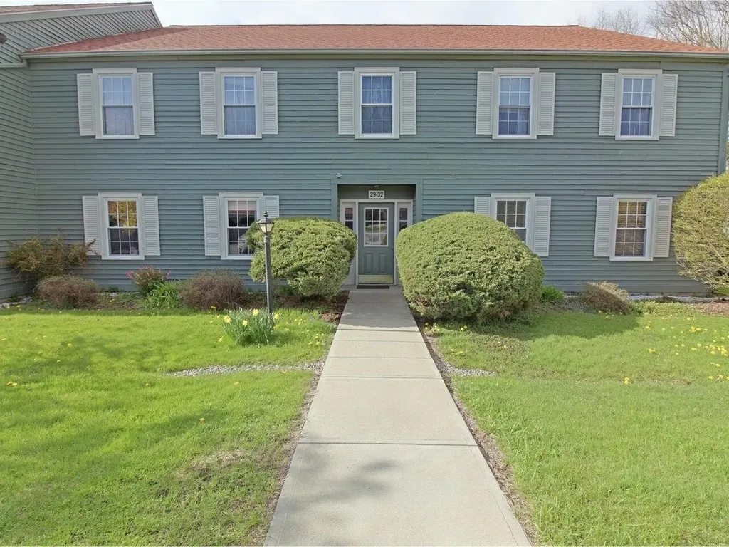 29 Twin Oaks Terrace South Burlington VT 05403
