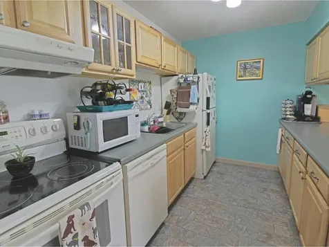 29 Twin Oaks Terrace South Burlington VT 05403