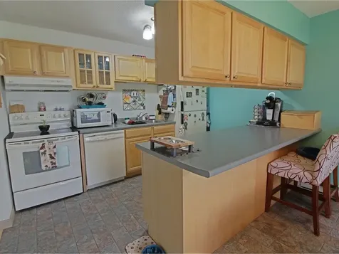 29 Twin Oaks Terrace South Burlington VT 05403