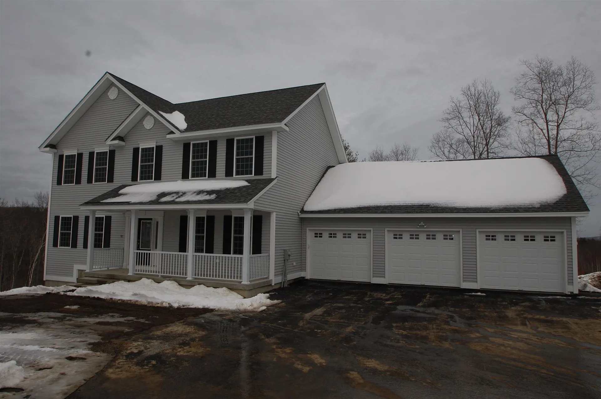10 Sophie Circle Hooksett NH 03106