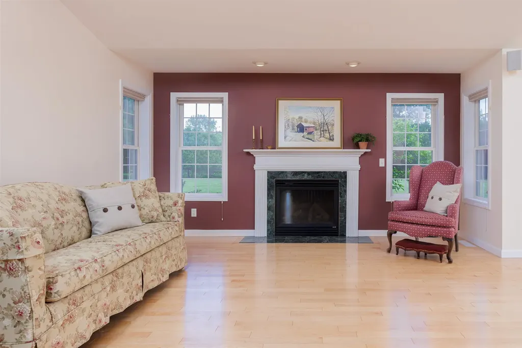 64 Hailey's Way Colchester VT 05446