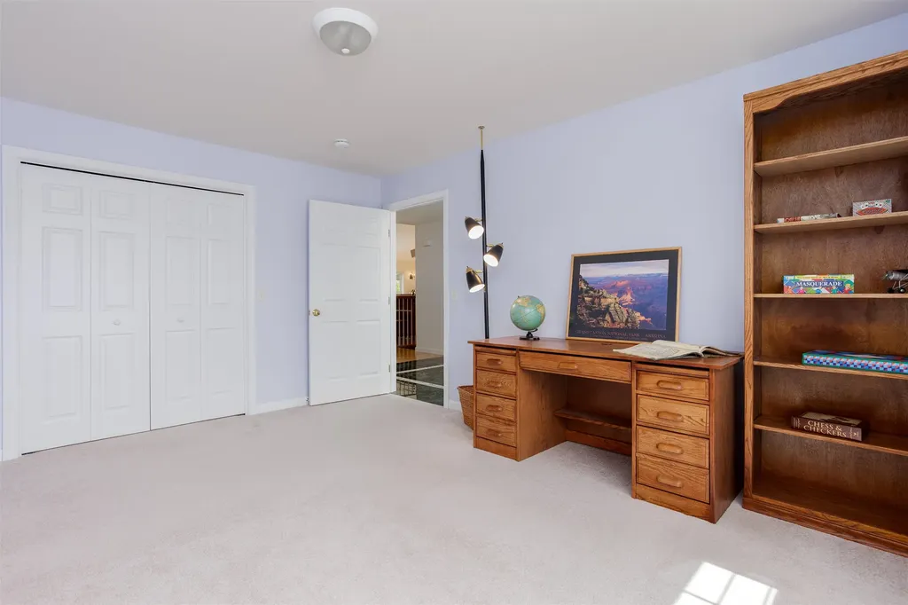 64 Hailey's Way Colchester VT 05446