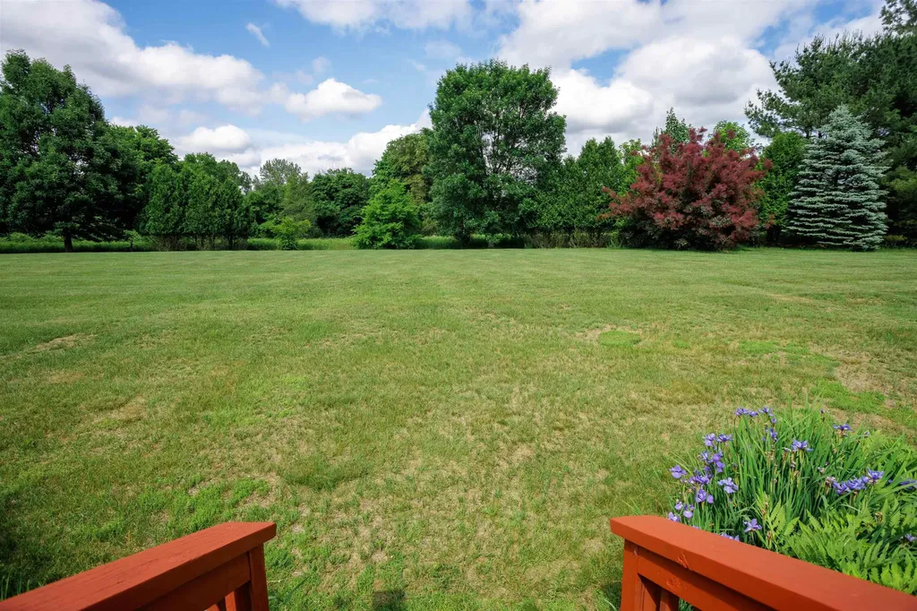 64 Hailey's Way Colchester VT 05446