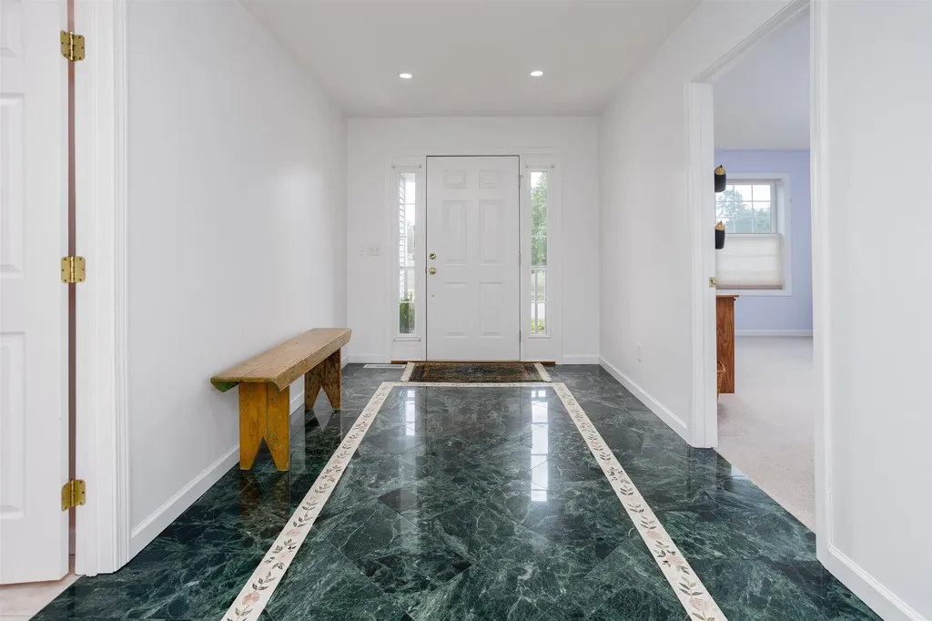 64 Hailey's Way Colchester VT 05446