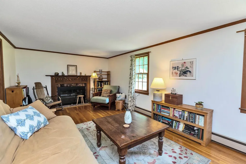 147 Hunter Farm Road Peterborough NH 03458