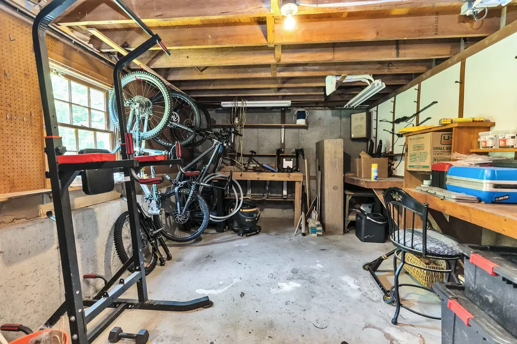 147 Hunter Farm Road Peterborough NH 03458