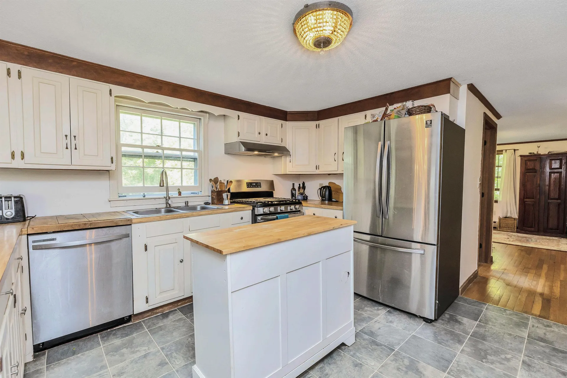 147 Hunter Farm Road Peterborough NH 03458