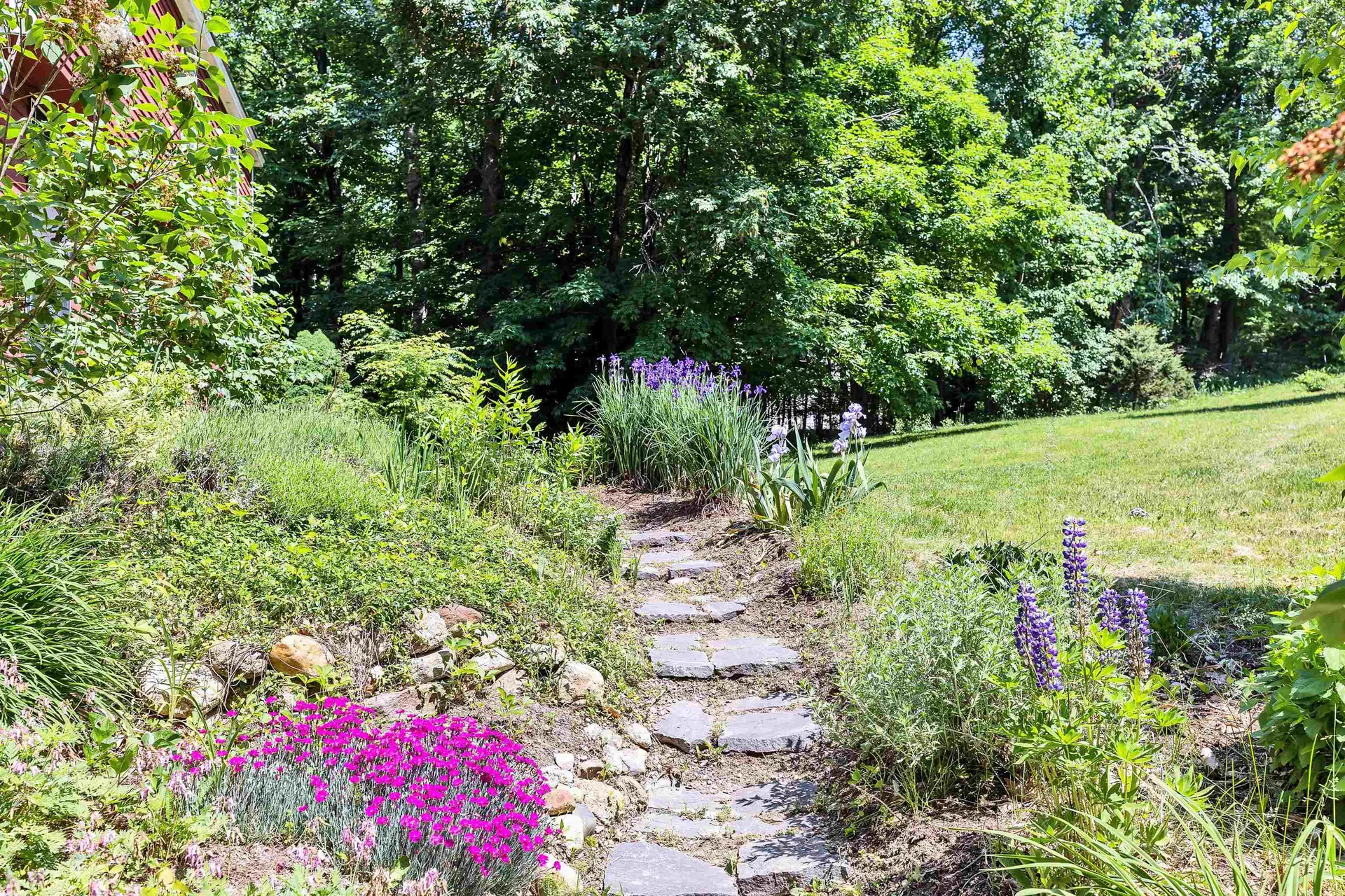147 Hunter Farm Road Peterborough NH 03458