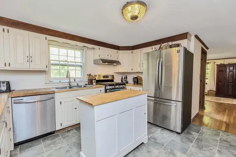 147 Hunter Farm Road Peterborough NH 03458