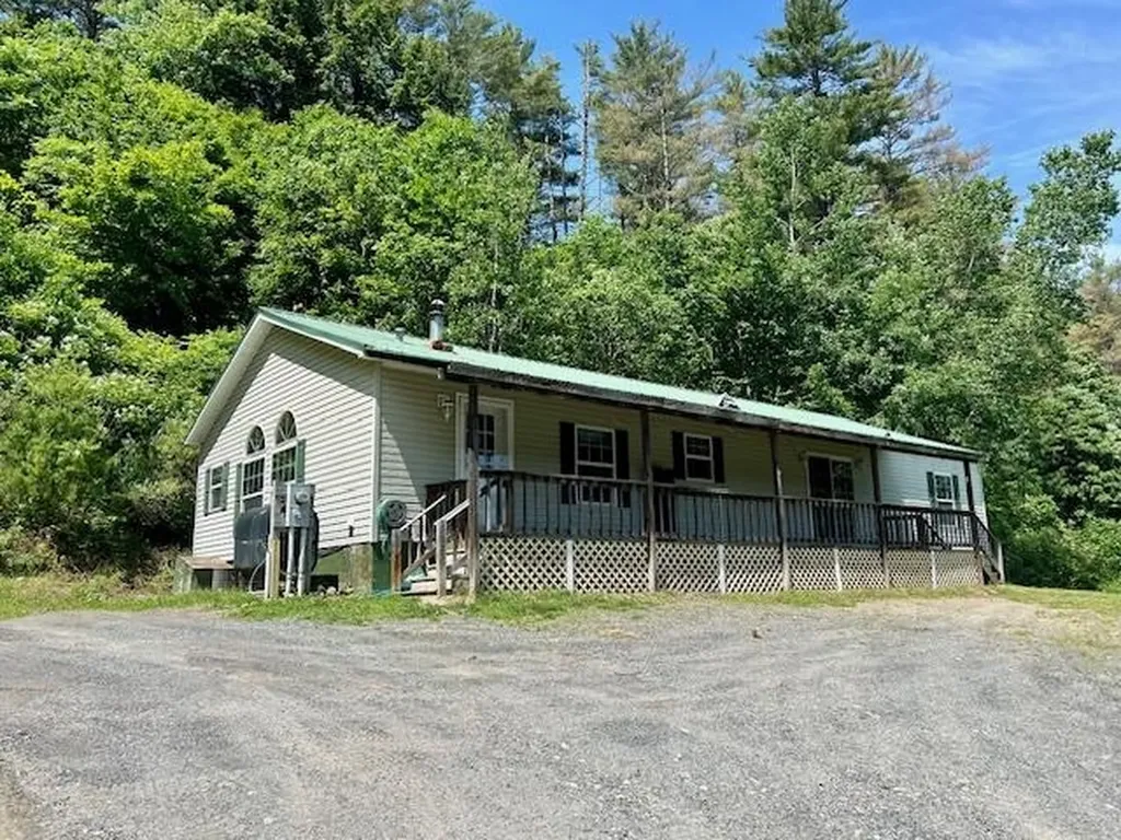 250 Sand Hill Road Bethel VT 05032