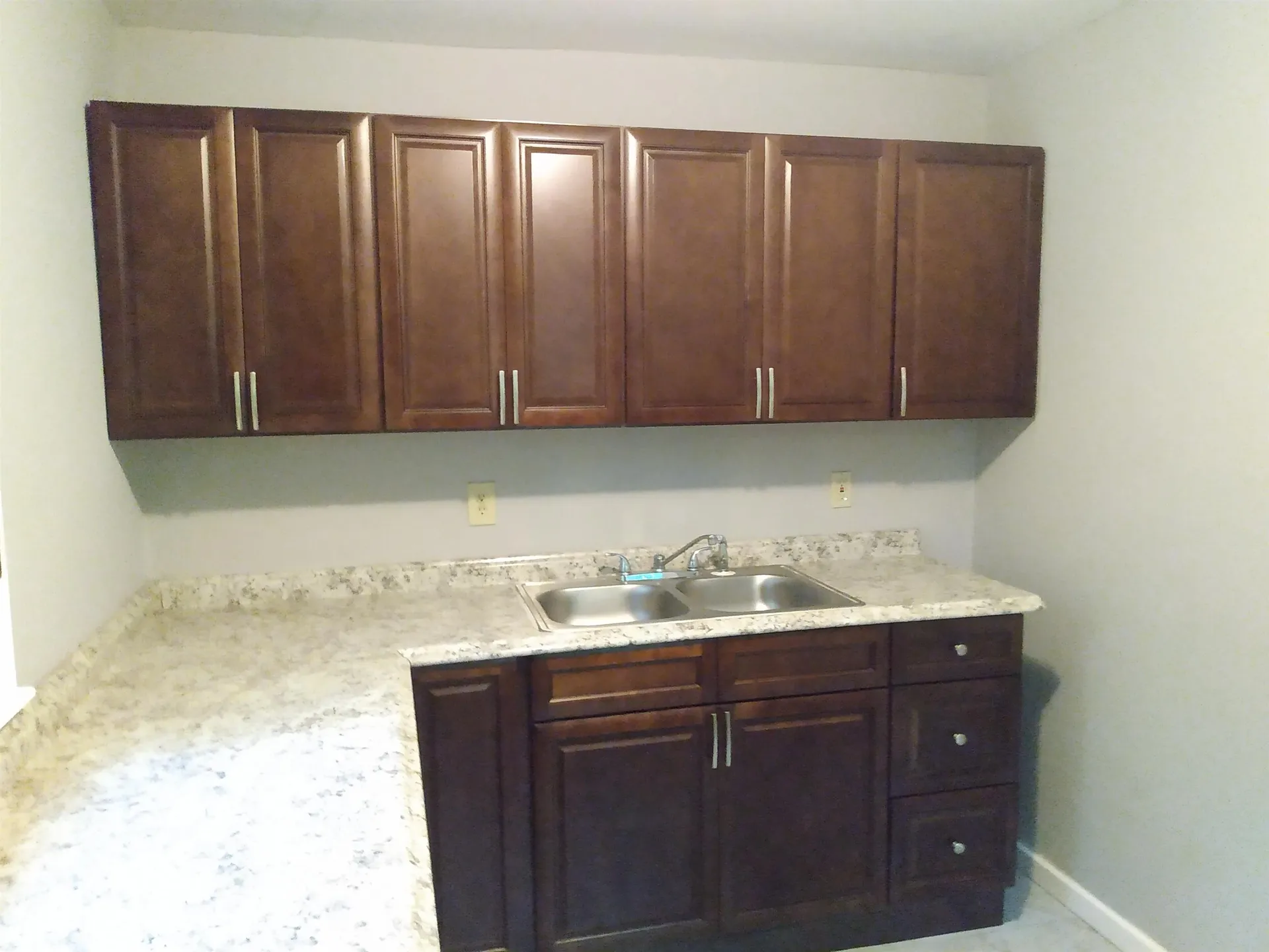 109 North Main Street Newton NH 03858