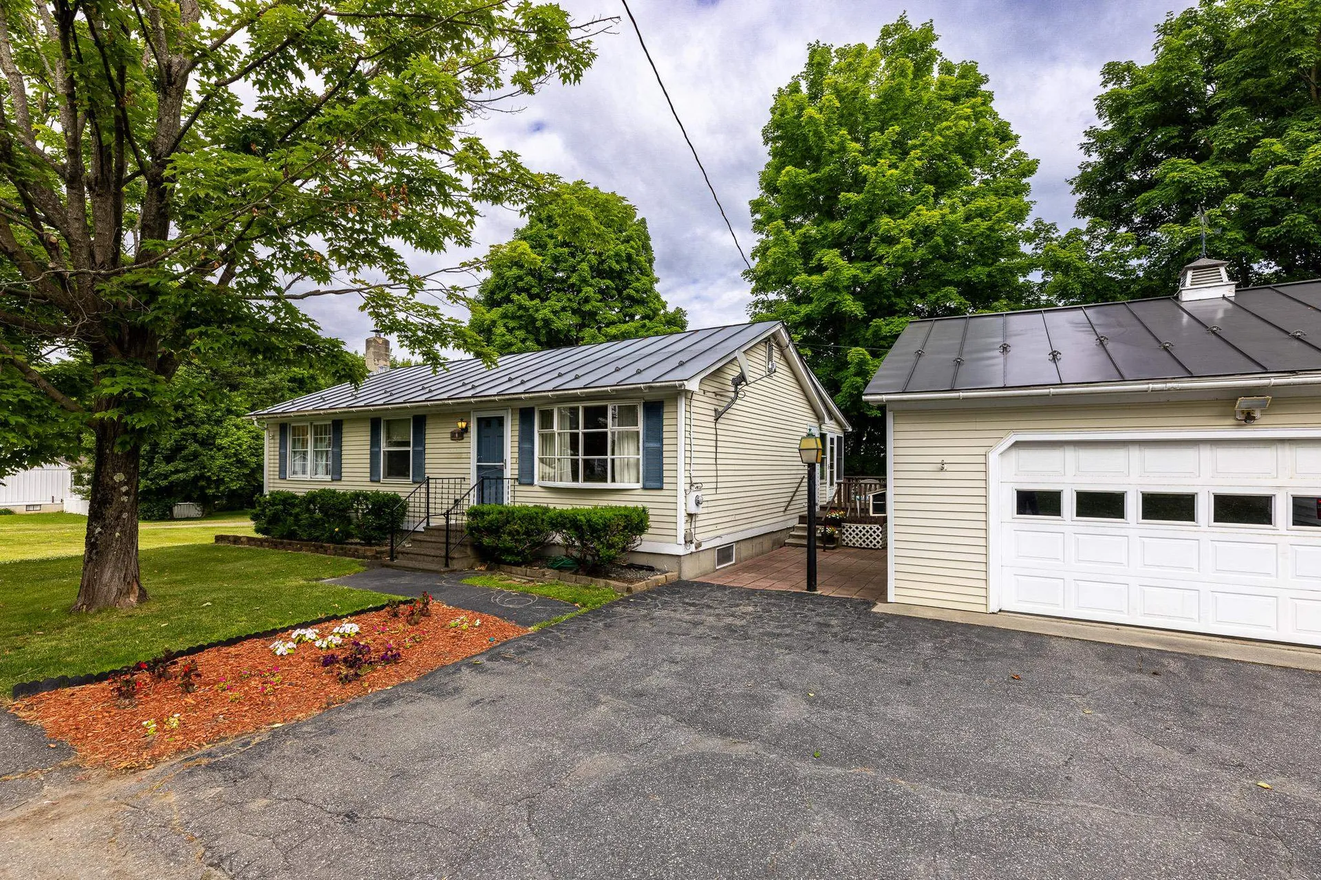 2 Jones Avenue Lebanon NH 03784