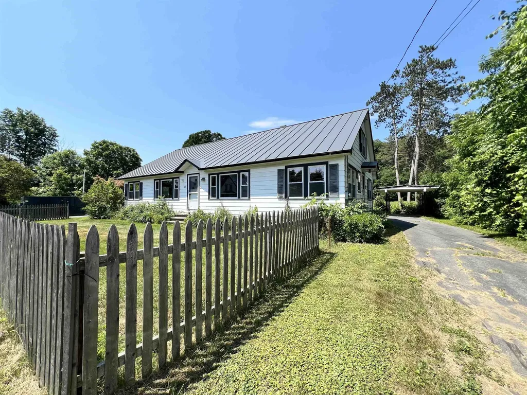 675 Us Route 5 Hartland VT 05054