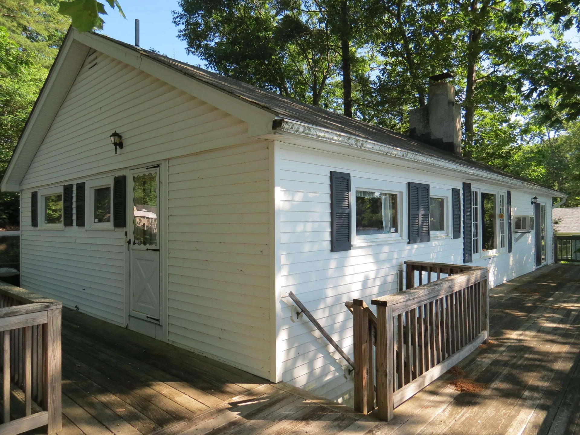 38 N Shore Road Sandown NH 03873
