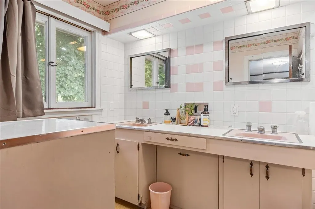 747 Watch Point Road Shoreham VT 05770