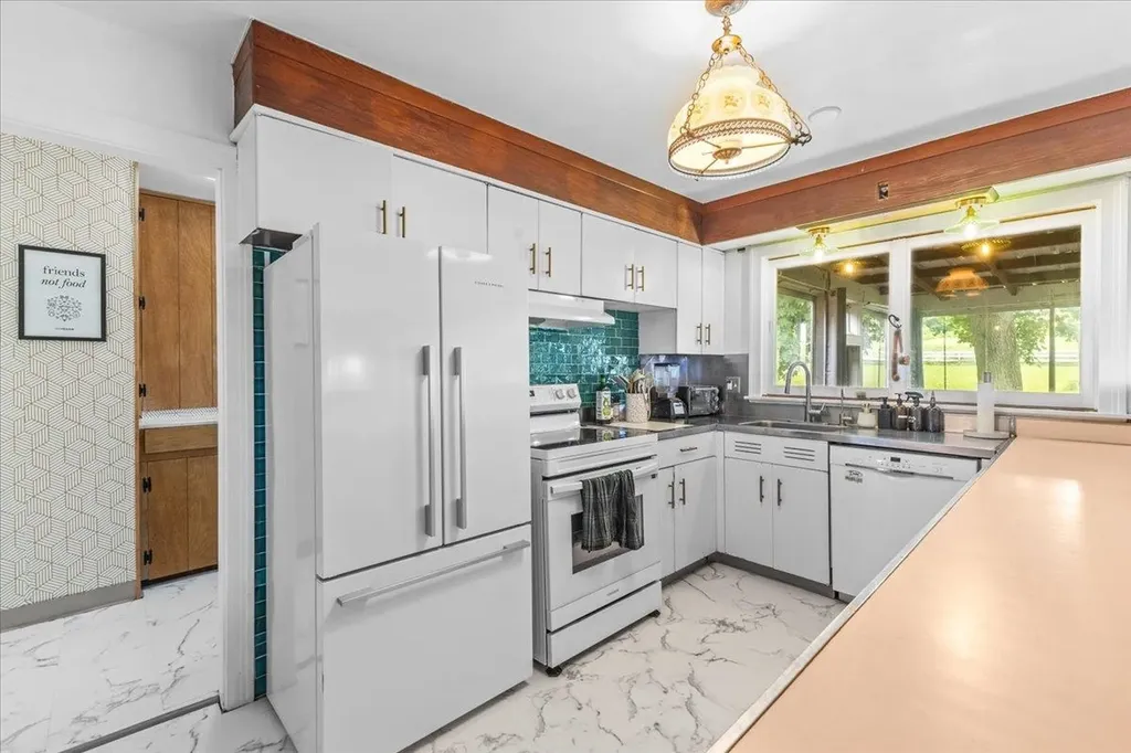 747 Watch Point Road Shoreham VT 05770