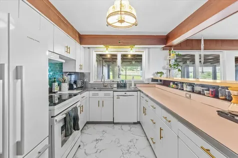 747 Watch Point Road Shoreham VT 05770