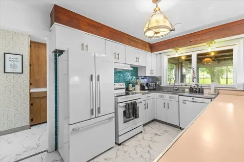 747 Watch Point Road Shoreham VT 05770