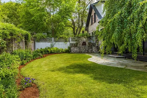 237 Maple Street Stowe VT 05672
