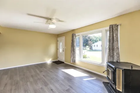 6 Mohawk Street Hinsdale NH 03451
