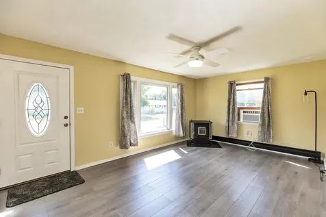 6 Mohawk Street Hinsdale NH 03451