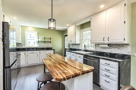 6 Mohawk Street Hinsdale NH 03451