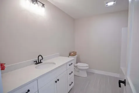4-8 Beaver Brook Way Pelham NH 03076