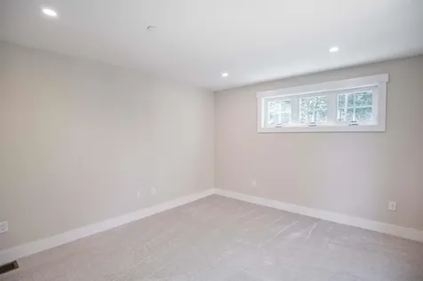 4-8 Beaver Brook Way Pelham NH 03076
