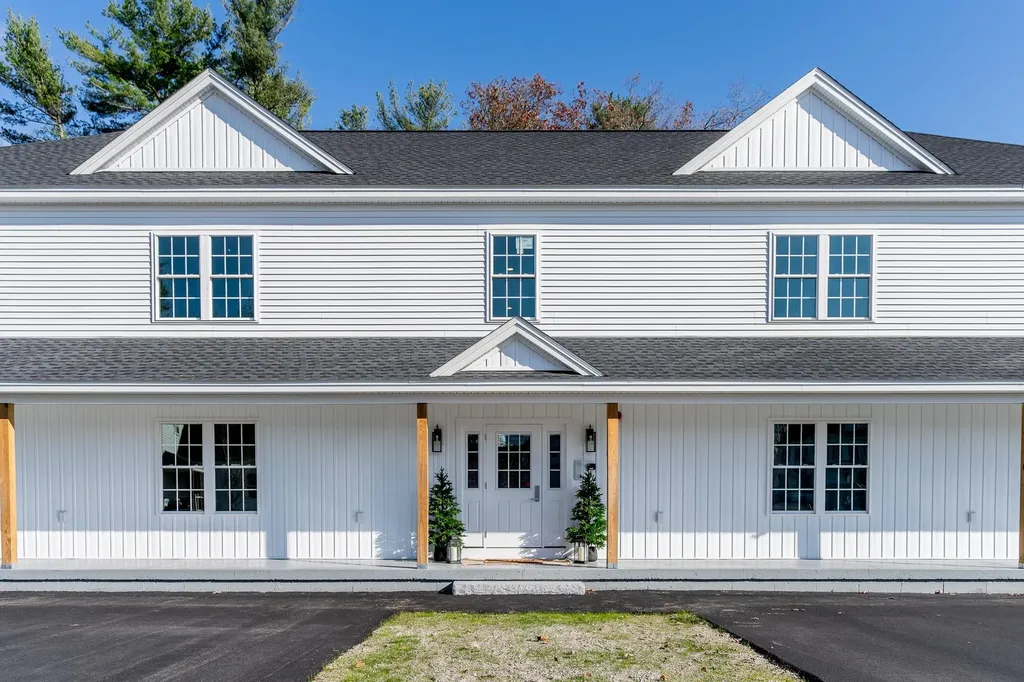 4-8 Beaver Brook Way Pelham NH 03076