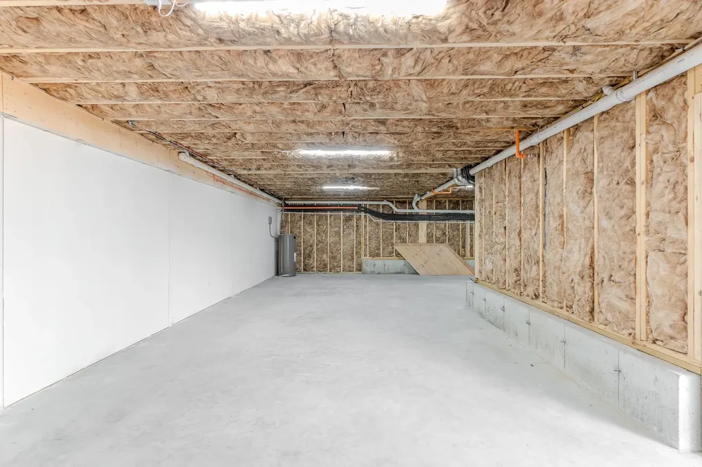 4-8 Beaver Brook Way Pelham NH 03076