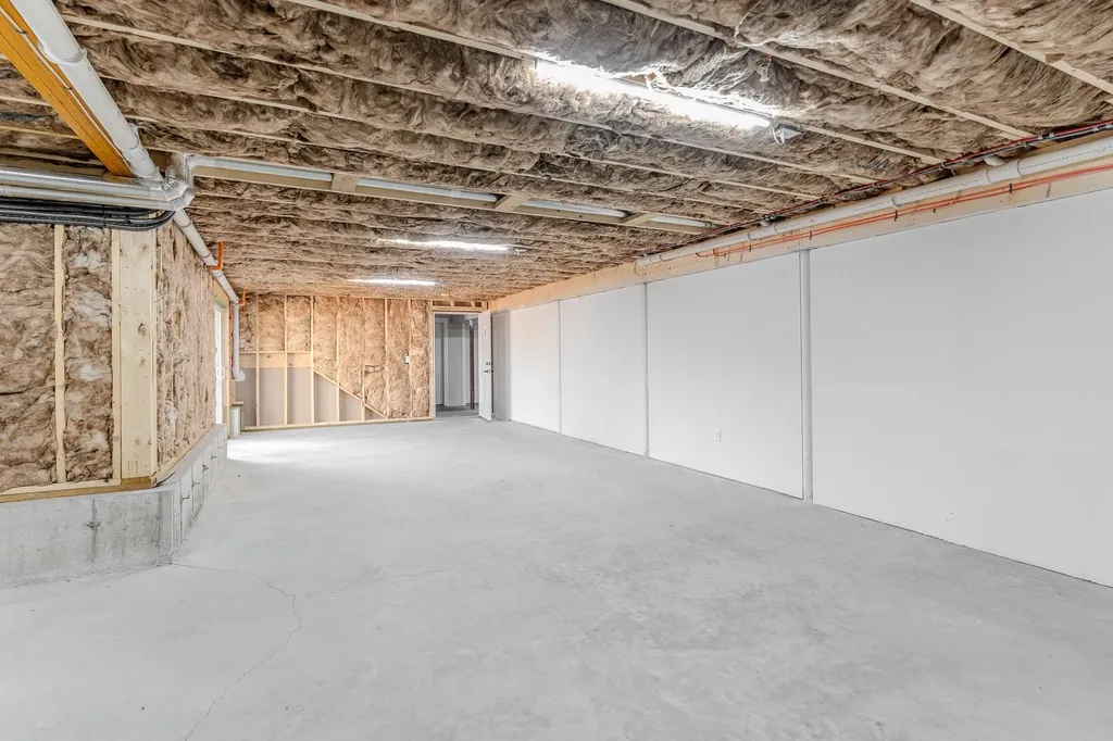 4-8 Beaver Brook Way Pelham NH 03076