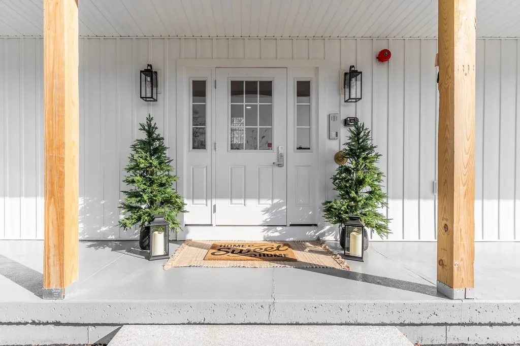 4-8 Beaver Brook Way Pelham NH 03076