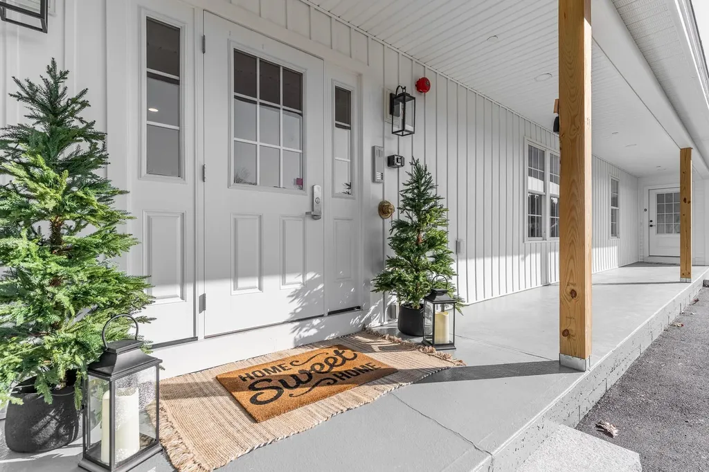 4-8 Beaver Brook Way Pelham NH 03076