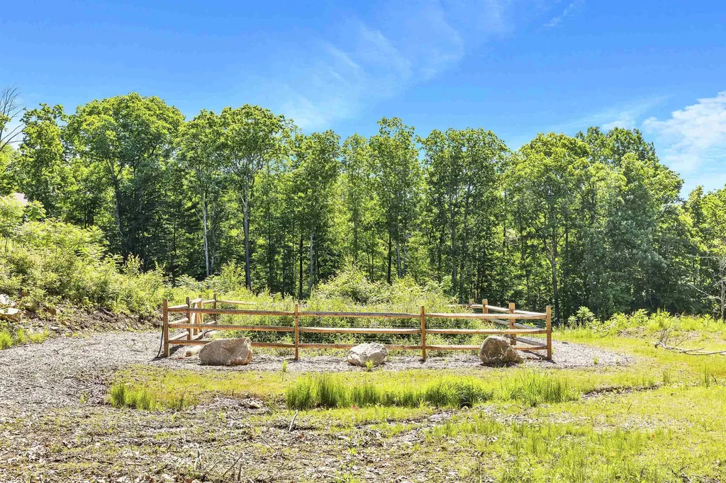 398 New Boston Road Candia NH 03034