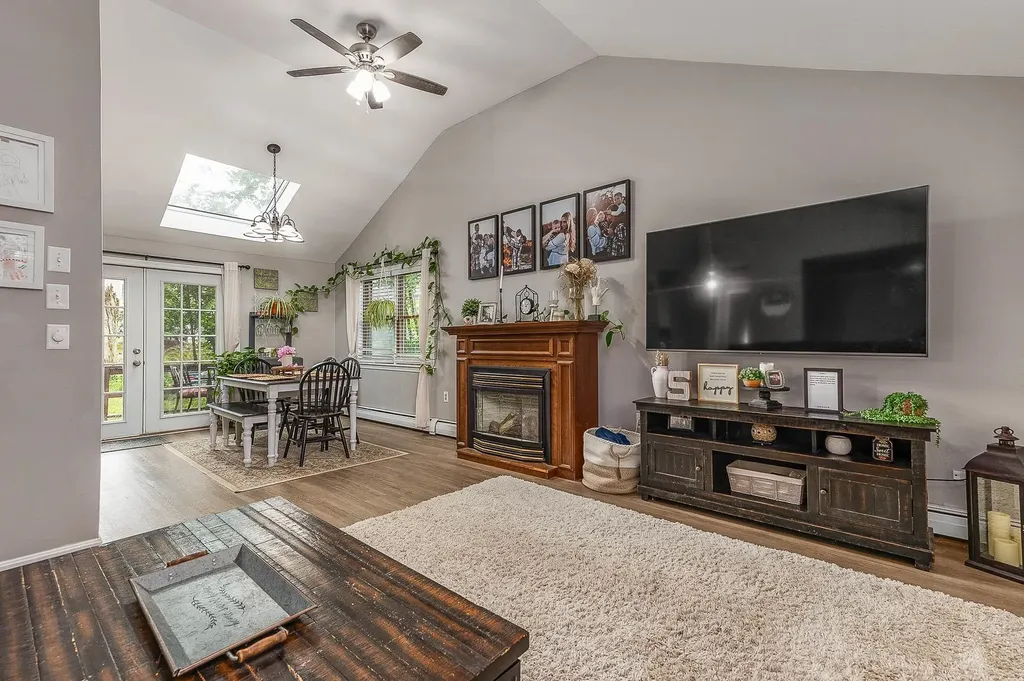 75 Ledgeview Drive Rochester NH 03839
