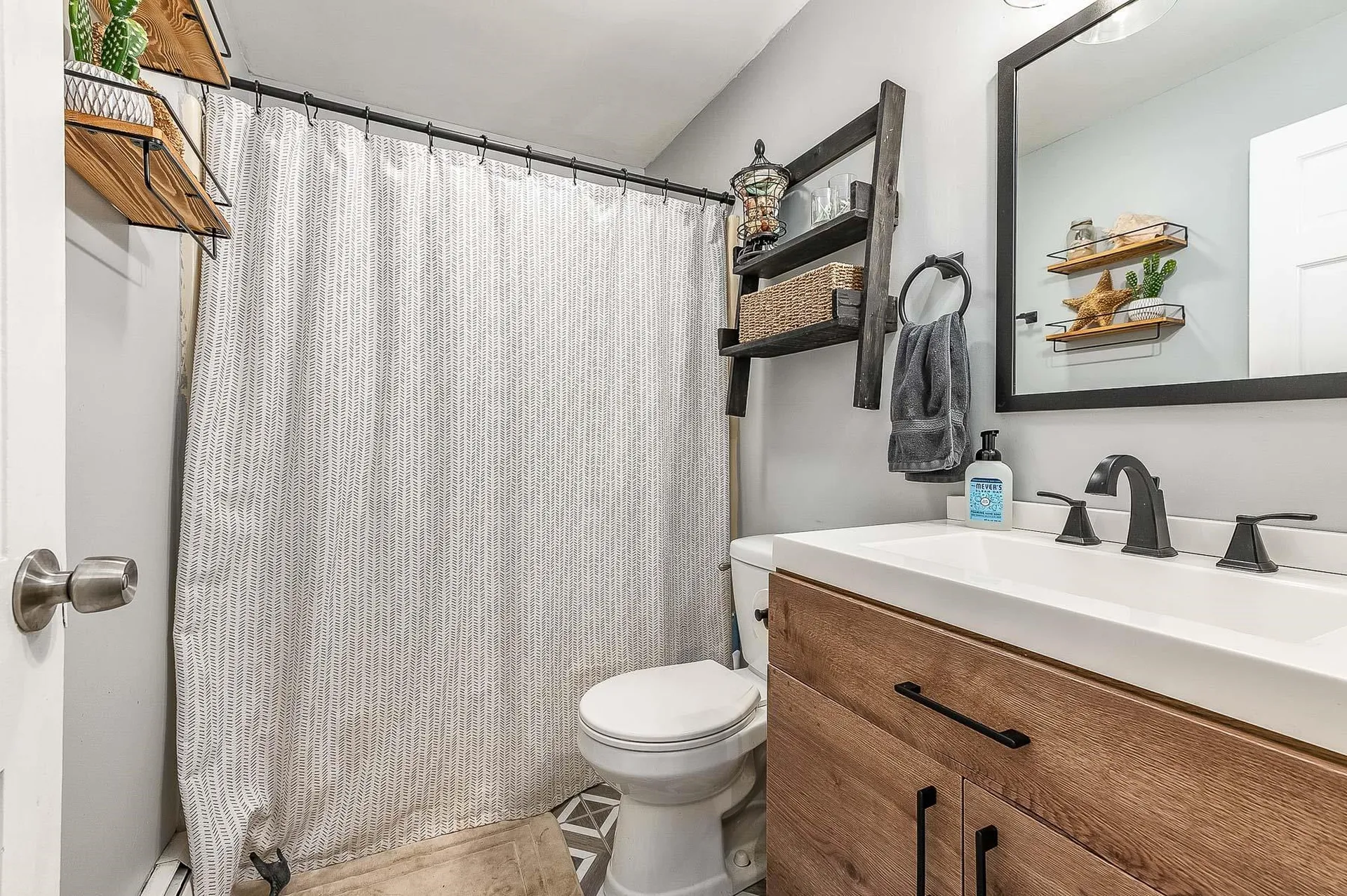 75 Ledgeview Drive Rochester NH 03839