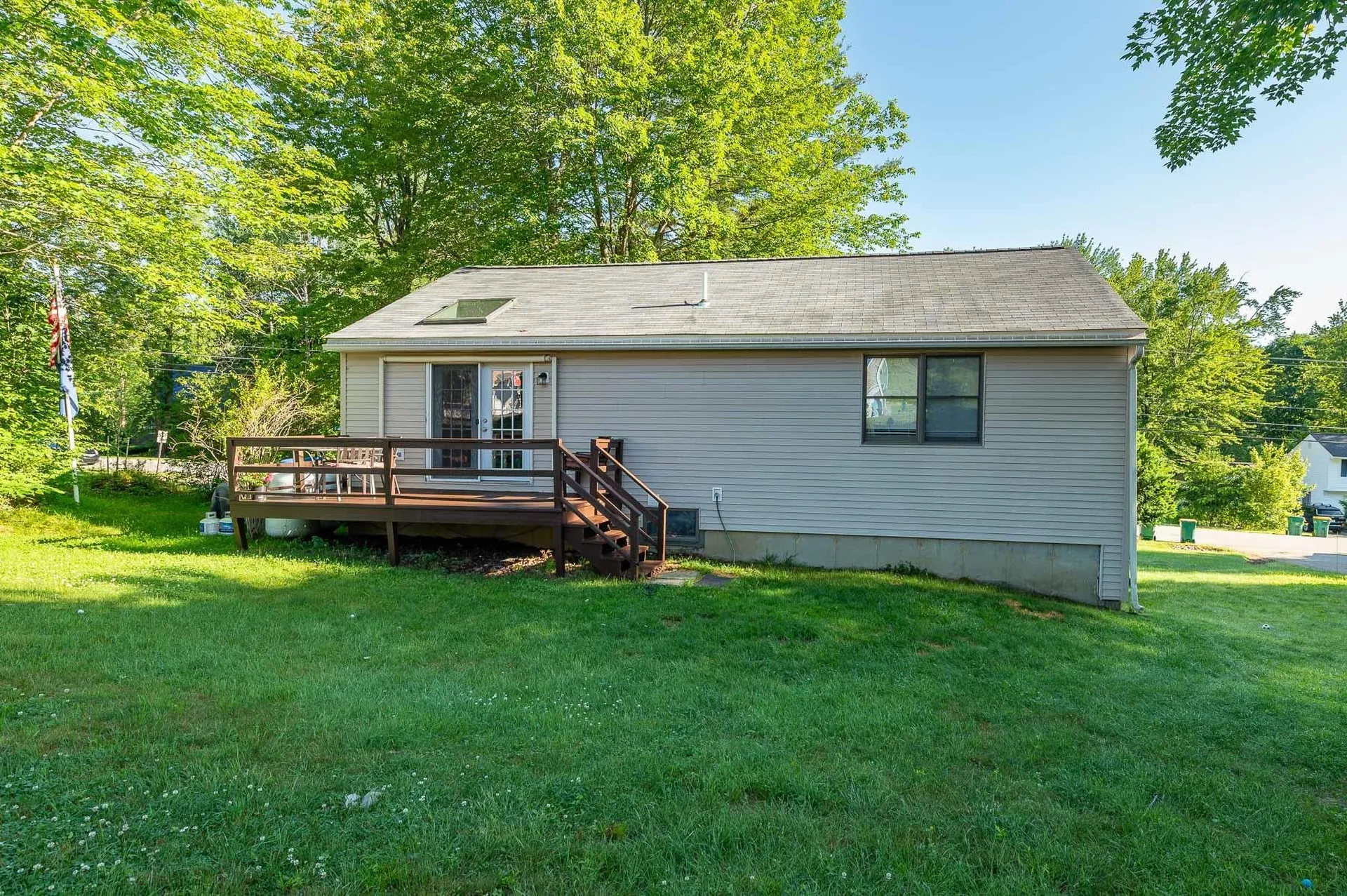 75 Ledgeview Drive Rochester NH 03839