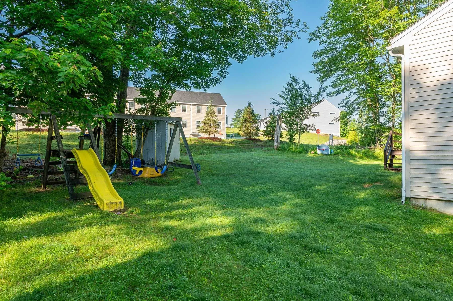 75 Ledgeview Drive Rochester NH 03839