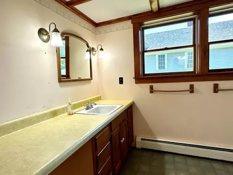 107 Village Road Wilmot NH 03287