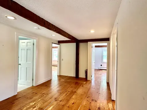 107 Village Road Wilmot NH 03287