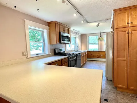 107 Village Road Wilmot NH 03287