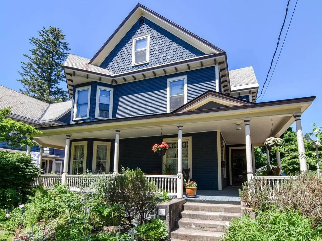 92 Brookes Avenue Burlington VT 05401