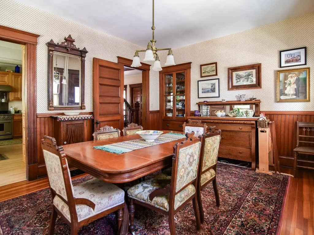 92 Brookes Avenue Burlington VT 05401